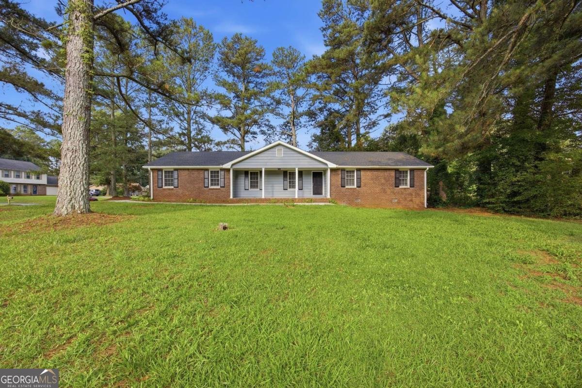 2409 Three Bars Drive Snellville - main photo