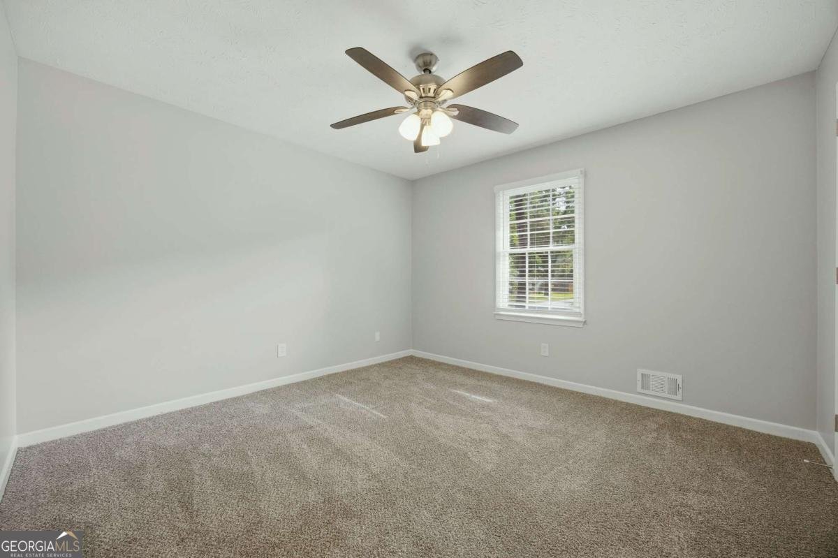 2409 Three Bars Drive Snellville - Photo 13