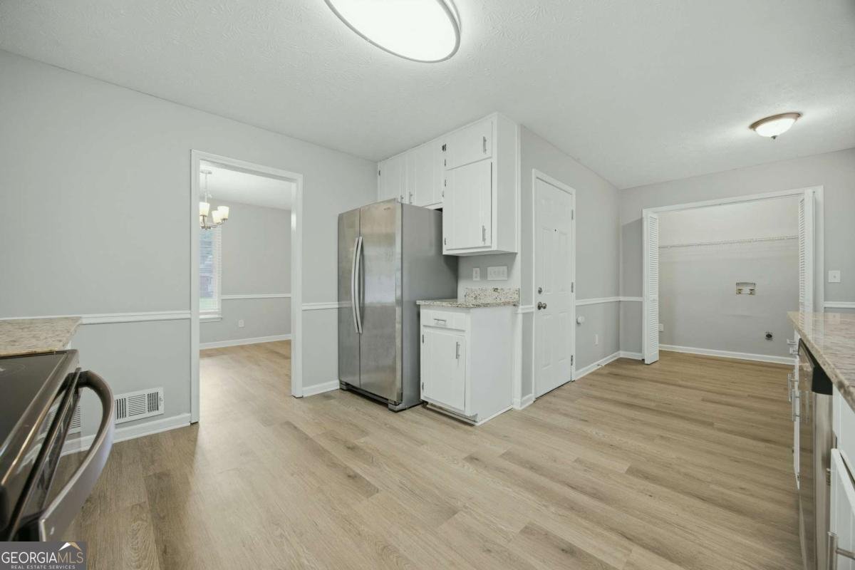 2409 Three Bars Drive Snellville - Photo 6