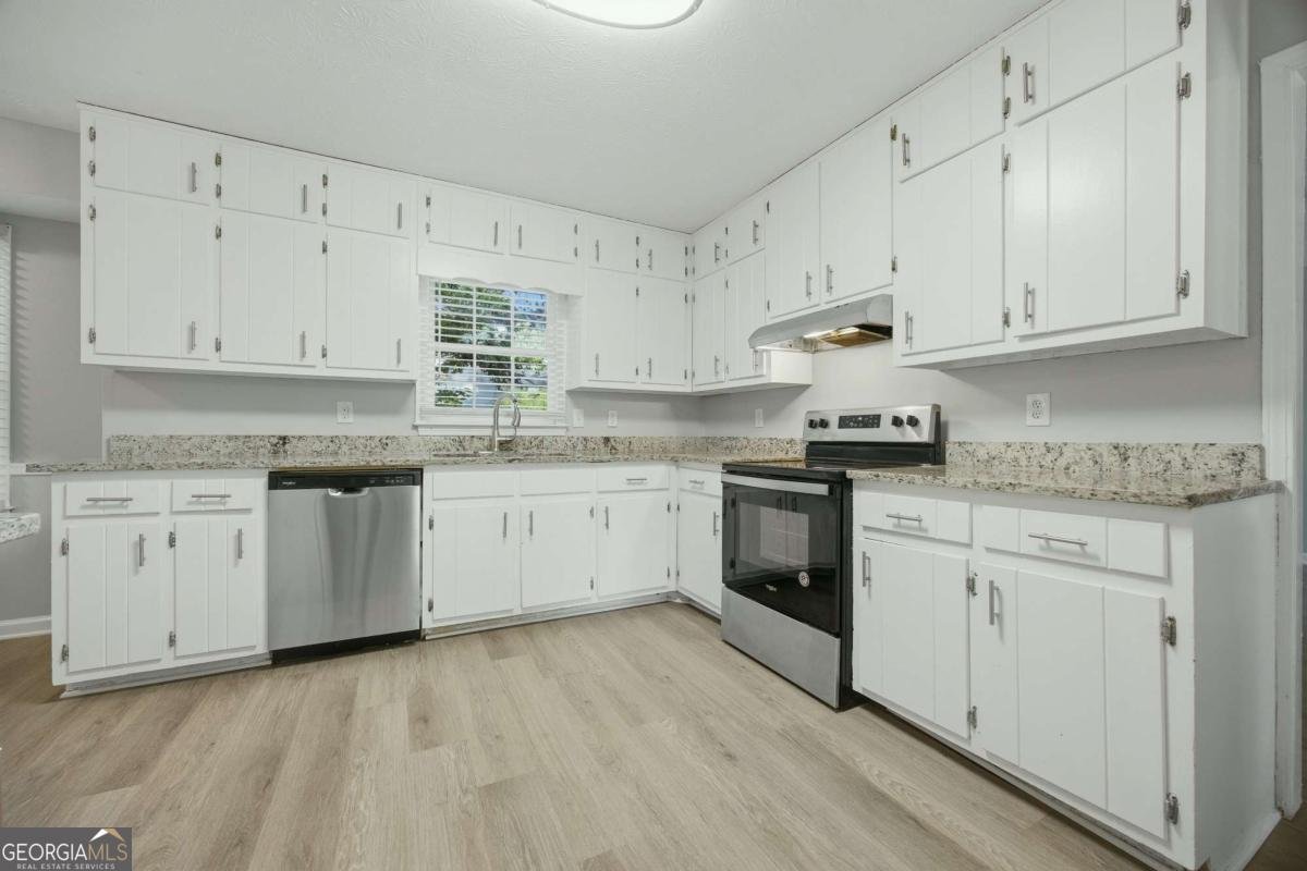 2409 Three Bars Drive Snellville - Photo 7