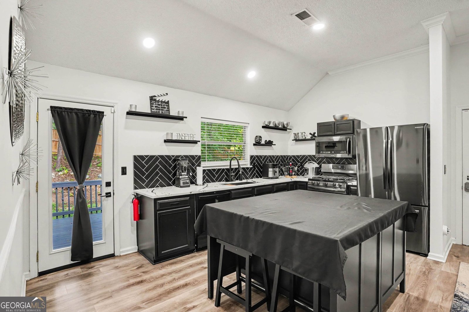 75 Contour Drive Stockbridge - Photo 15