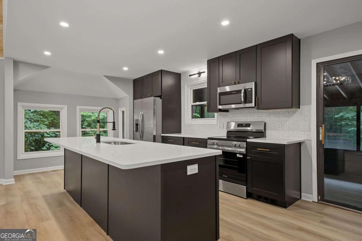 120 Emerald Cove Drive Woodstock - Photo 14