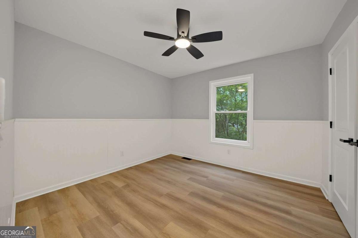 120 Emerald Cove Drive Woodstock - Photo 23