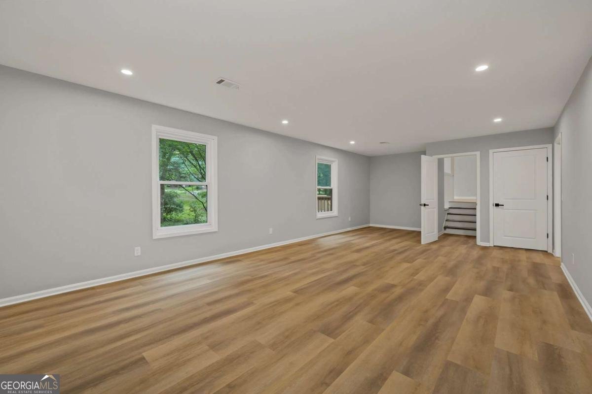 120 Emerald Cove Drive Woodstock - Photo 30