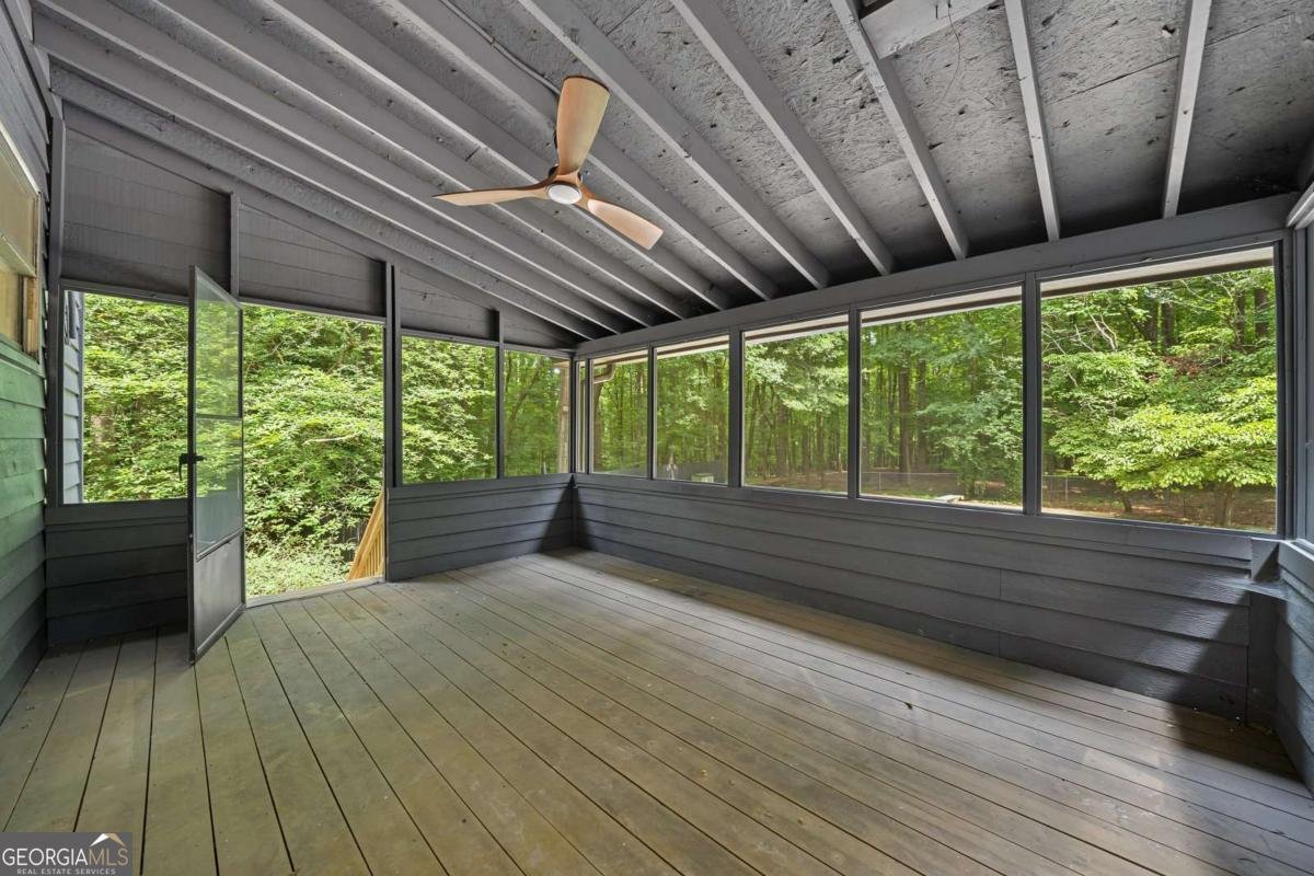 120 Emerald Cove Drive Woodstock - Photo 36