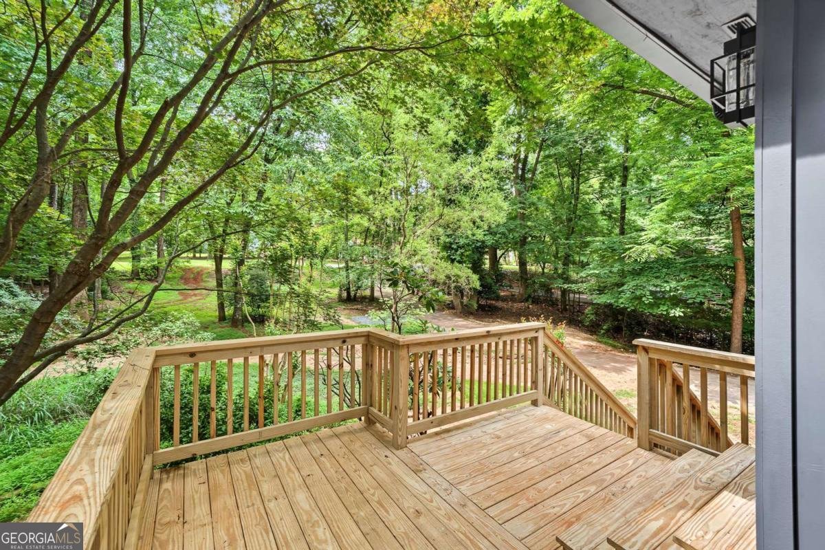 120 Emerald Cove Drive Woodstock - Photo 6