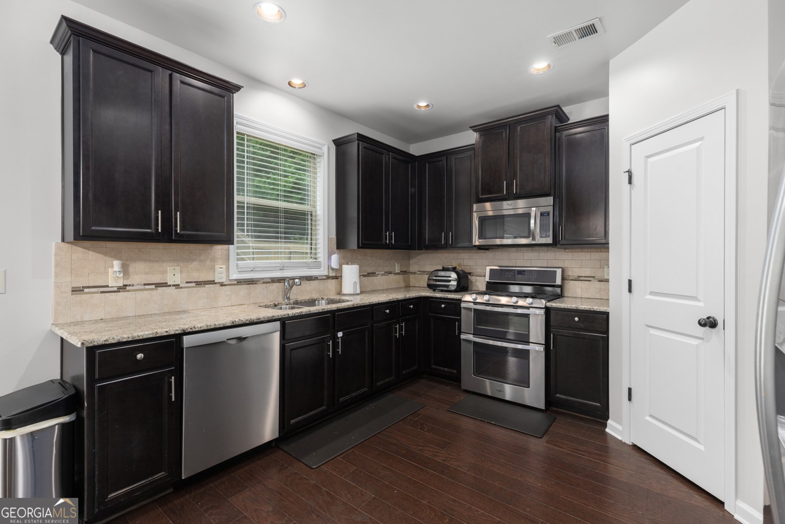501 Garden View Court Lawrenceville - Photo 21