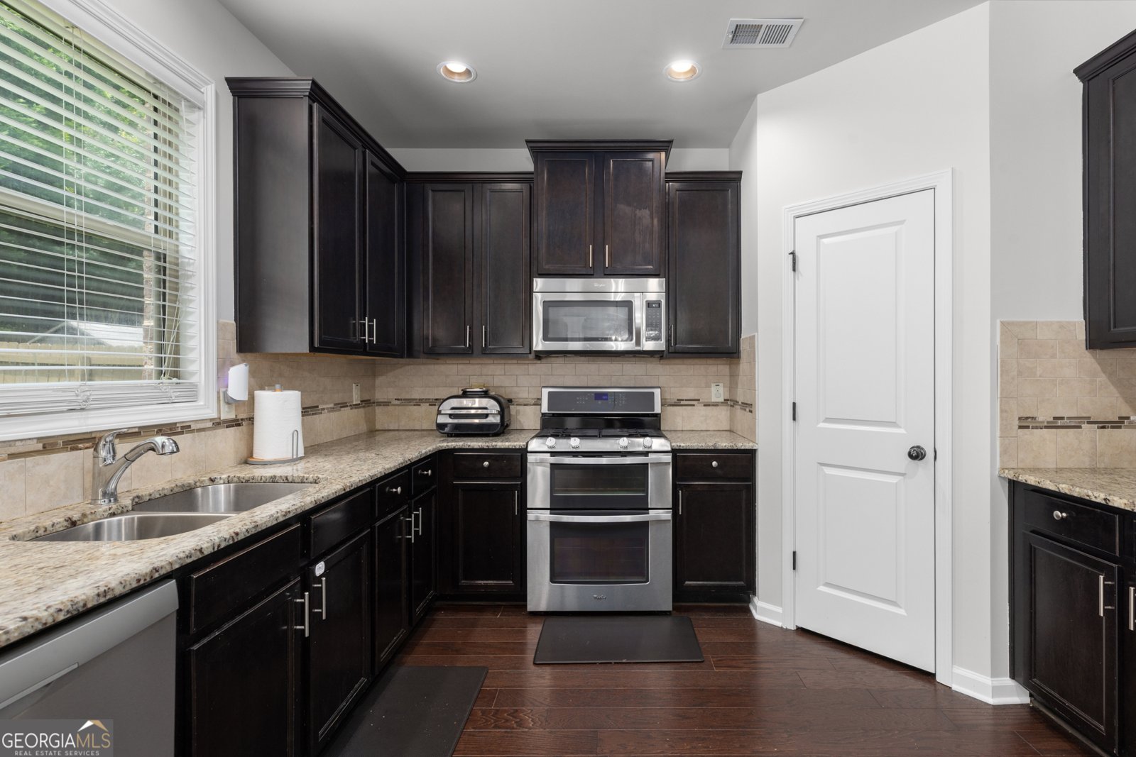 501 Garden View Court Lawrenceville - Photo 22