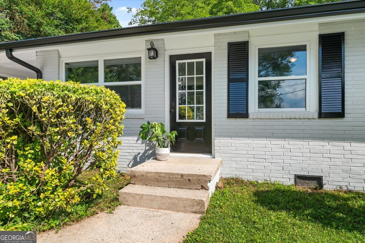 3374 Spring Drive Atlanta - Photo 2