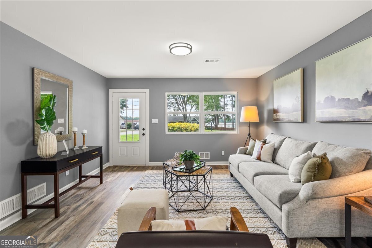 3374 Spring Drive Atlanta - Photo 3