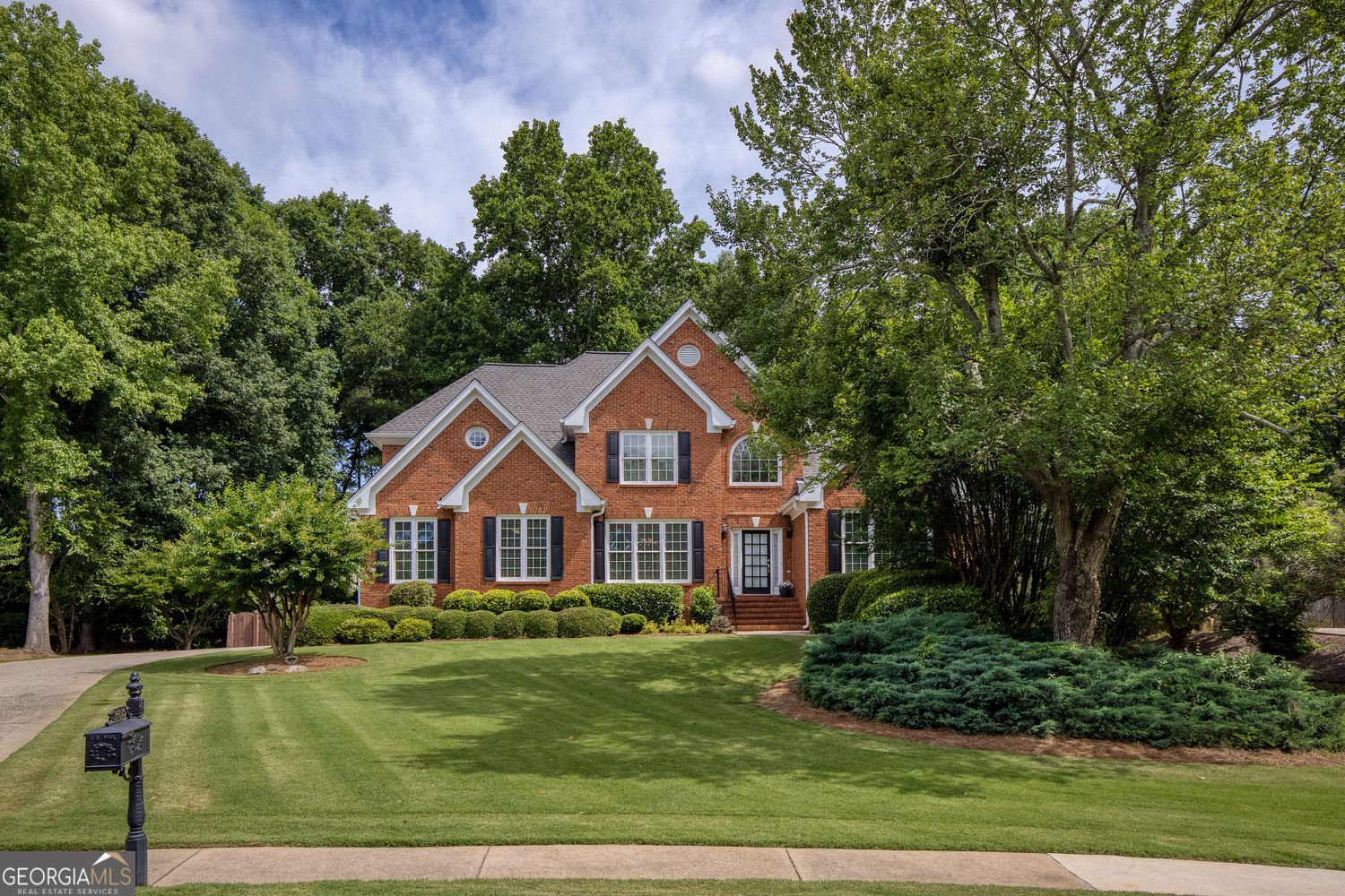 13875 Belleterre Drive Alpharetta - main photo