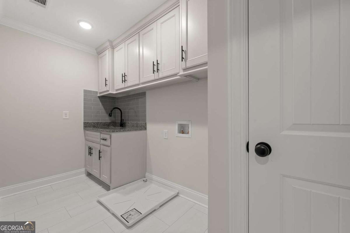 1649 Beebalm Drive Statham - Photo 32