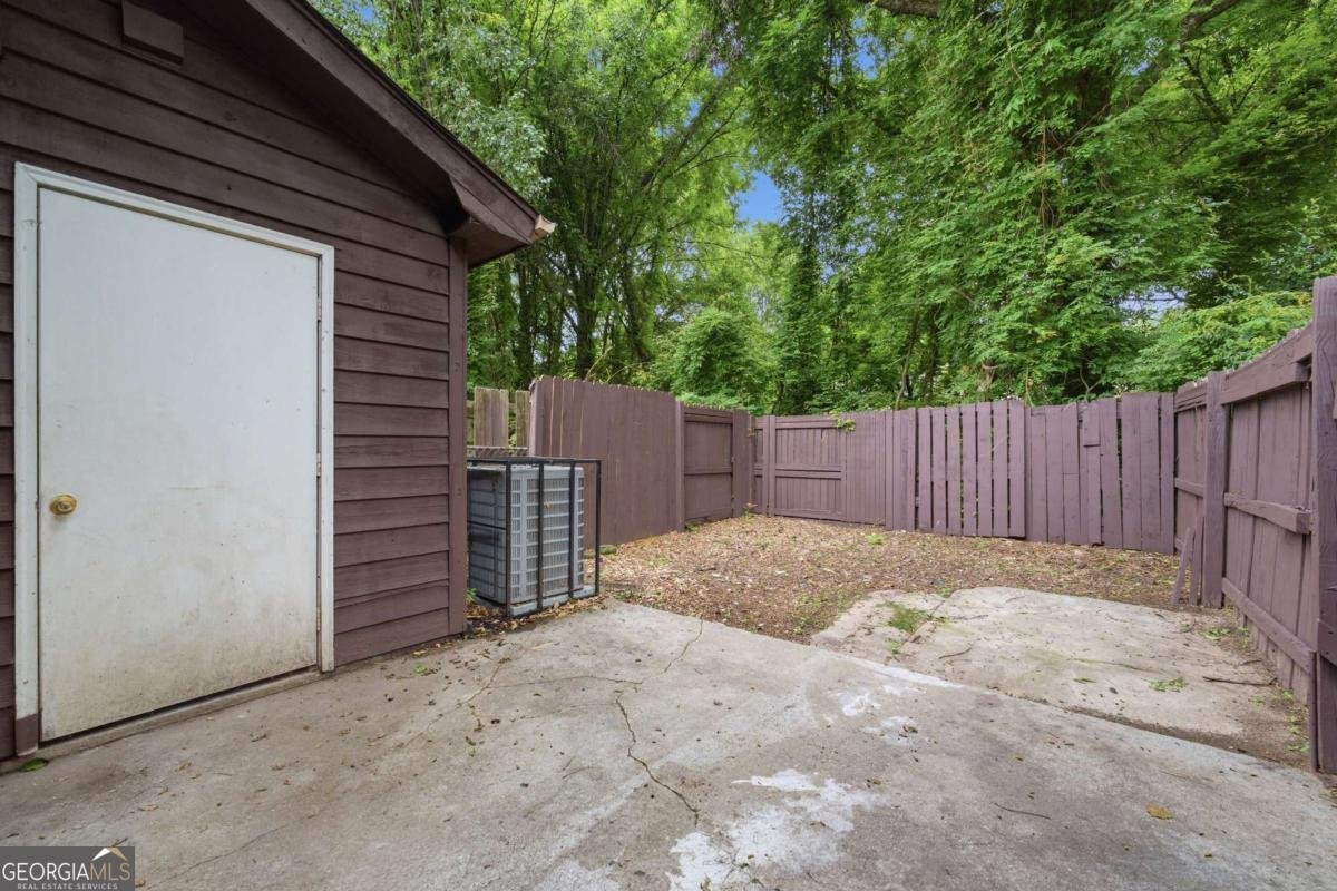 667 Hunting Creek Lane Conyers - Photo 18