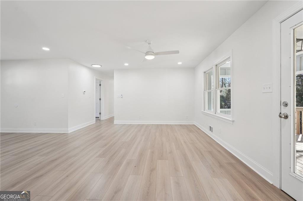 507 Castleaire Drive Stone Mountain - Photo 13