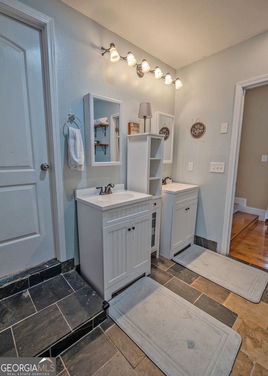 1155 Bowersville Street Royston - Photo 16