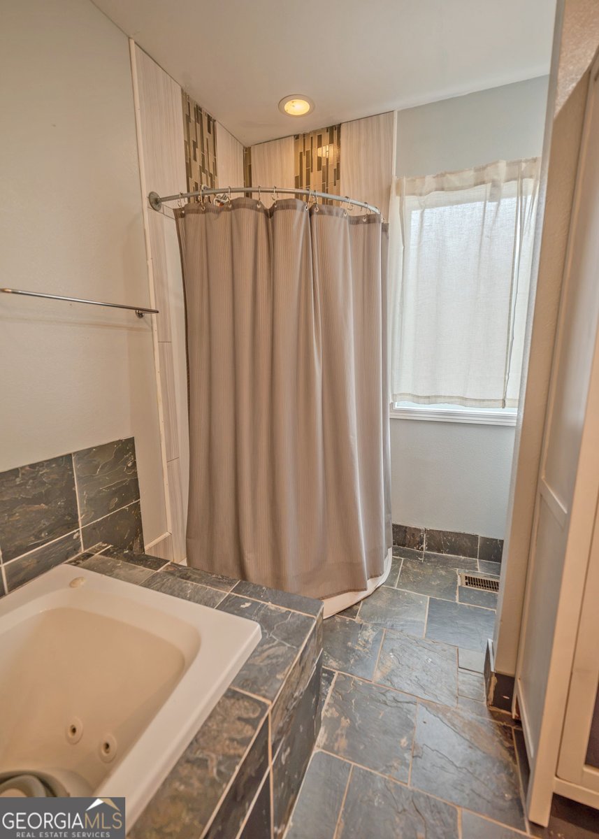 1155 Bowersville Street Royston - Photo 17