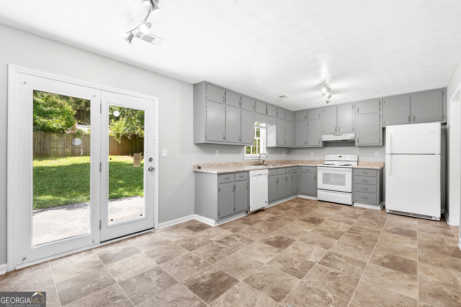 730 Shoreline Trail Conyers - Photo 6