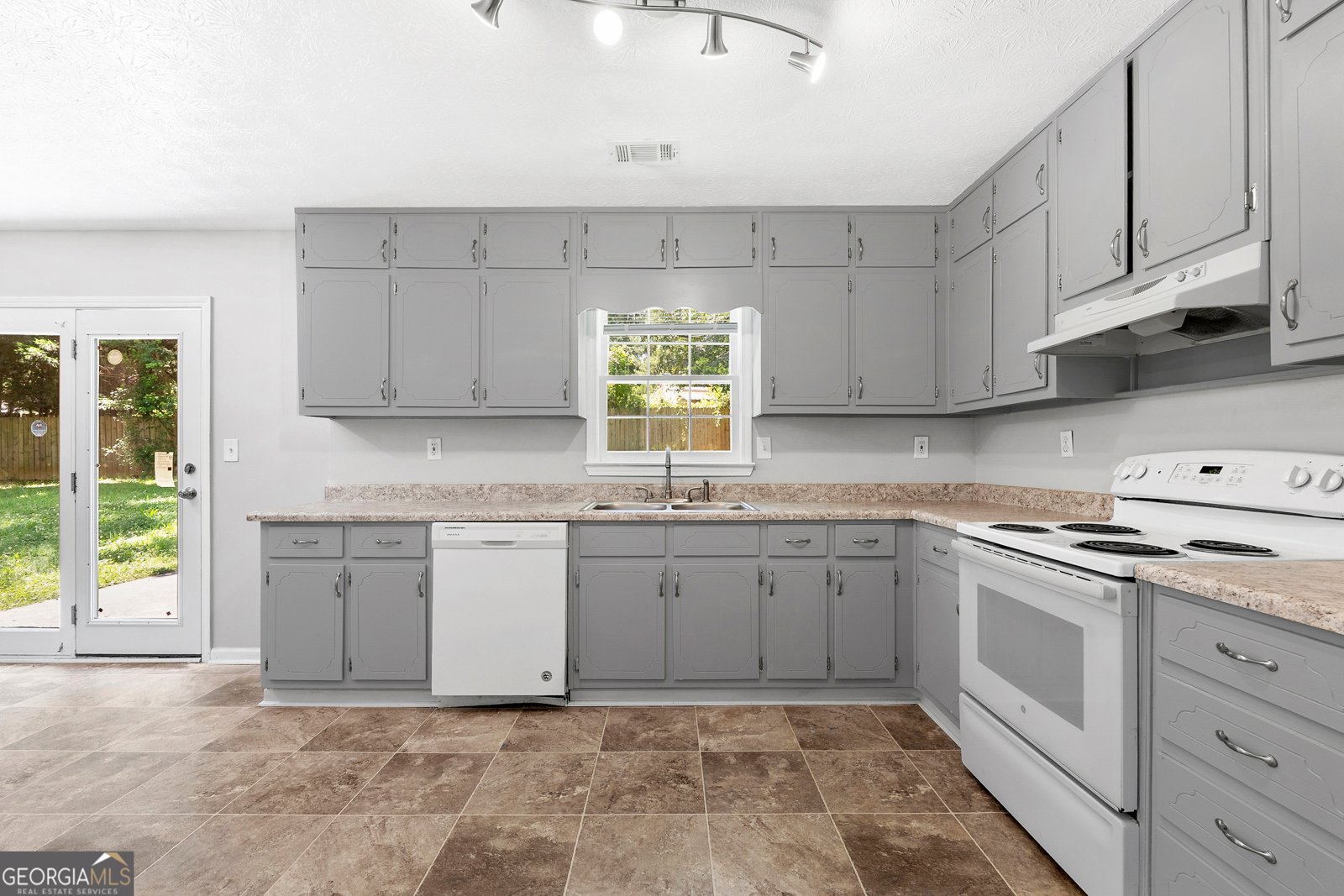 730 Shoreline Trail Conyers - Photo 8