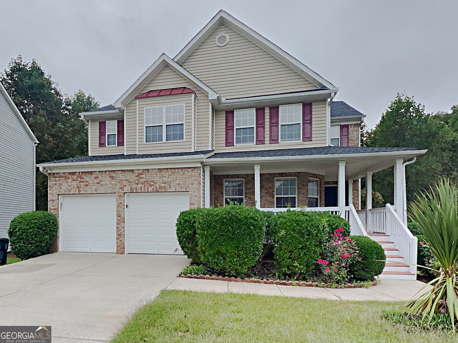 825 Roxfield Court Buford - main photo