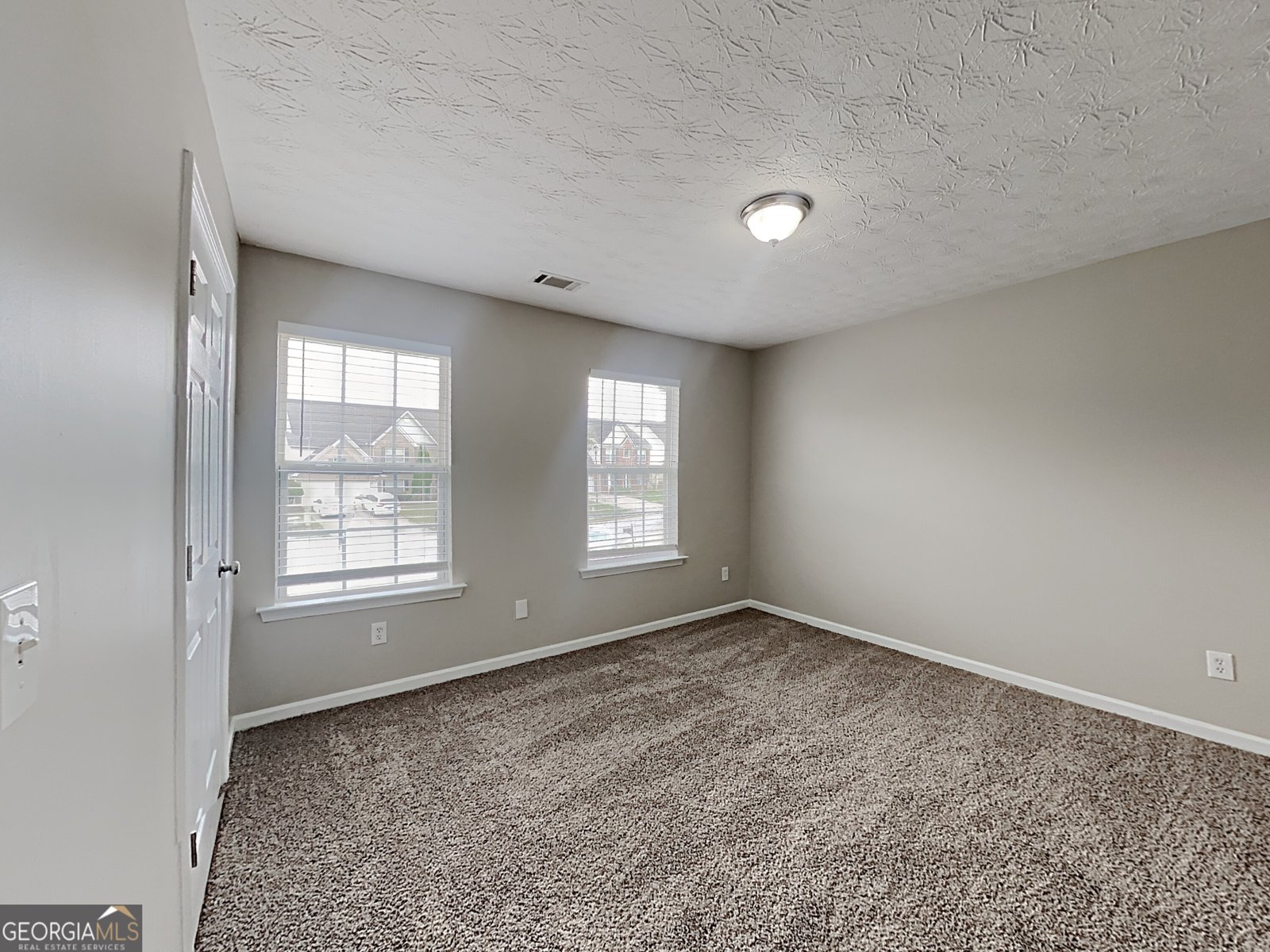825 Roxfield Court Buford - Photo 13