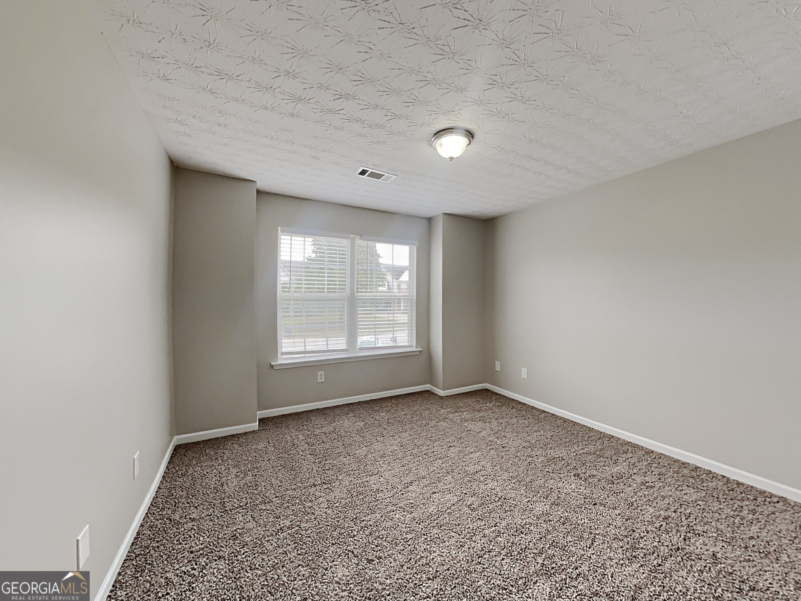 825 Roxfield Court Buford - Photo 17