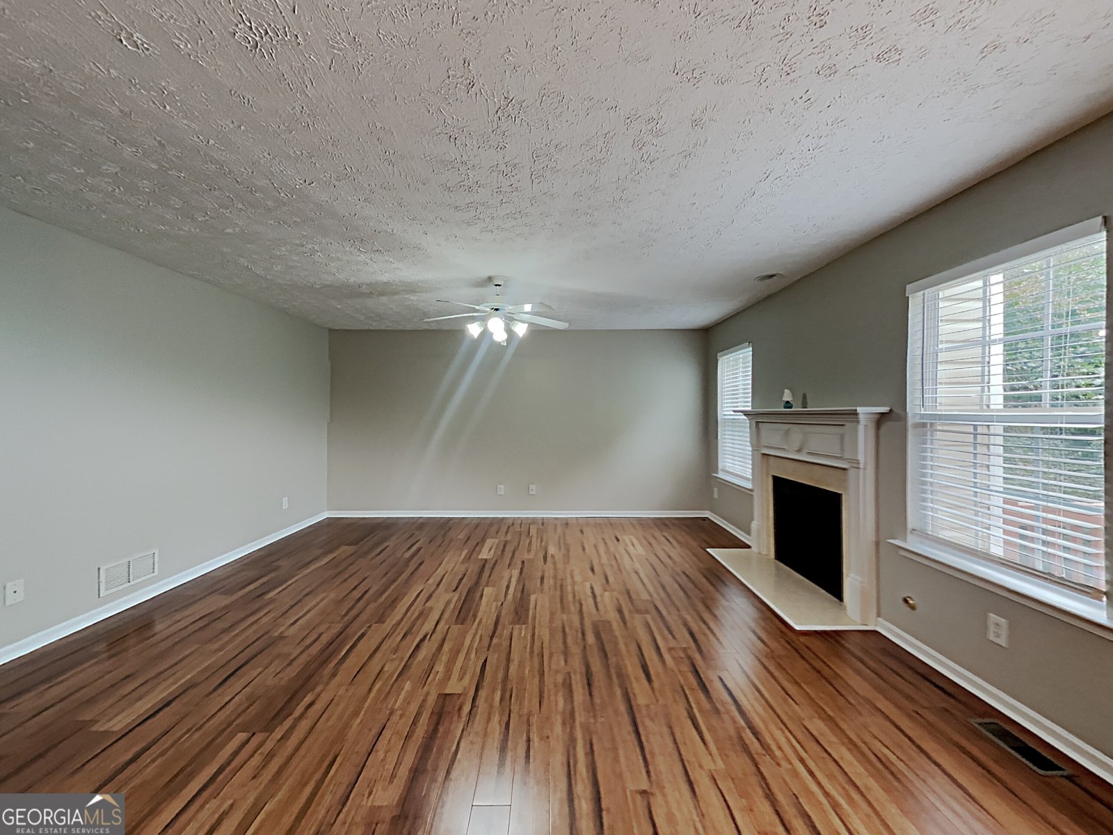 825 Roxfield Court Buford - Photo 30