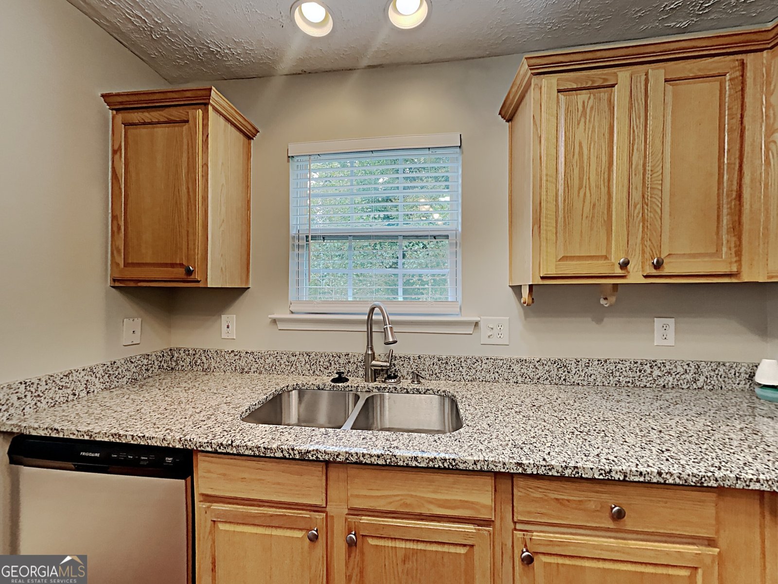 825 Roxfield Court Buford - Photo 38