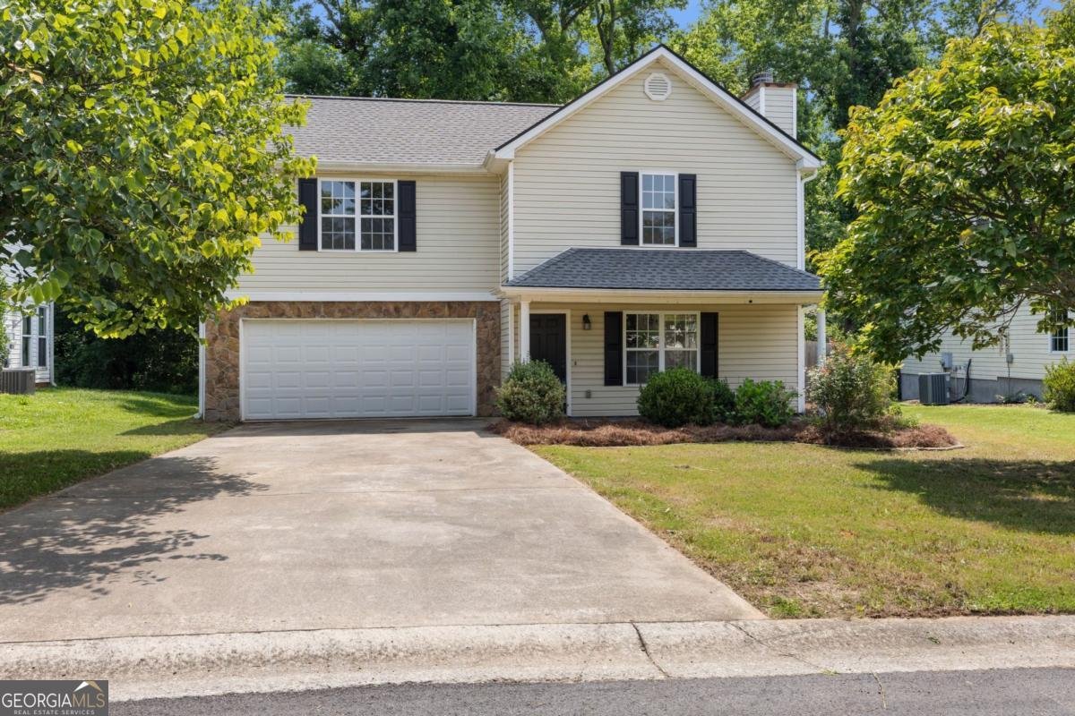 147 Richmond Drive Dawsonville - main photo