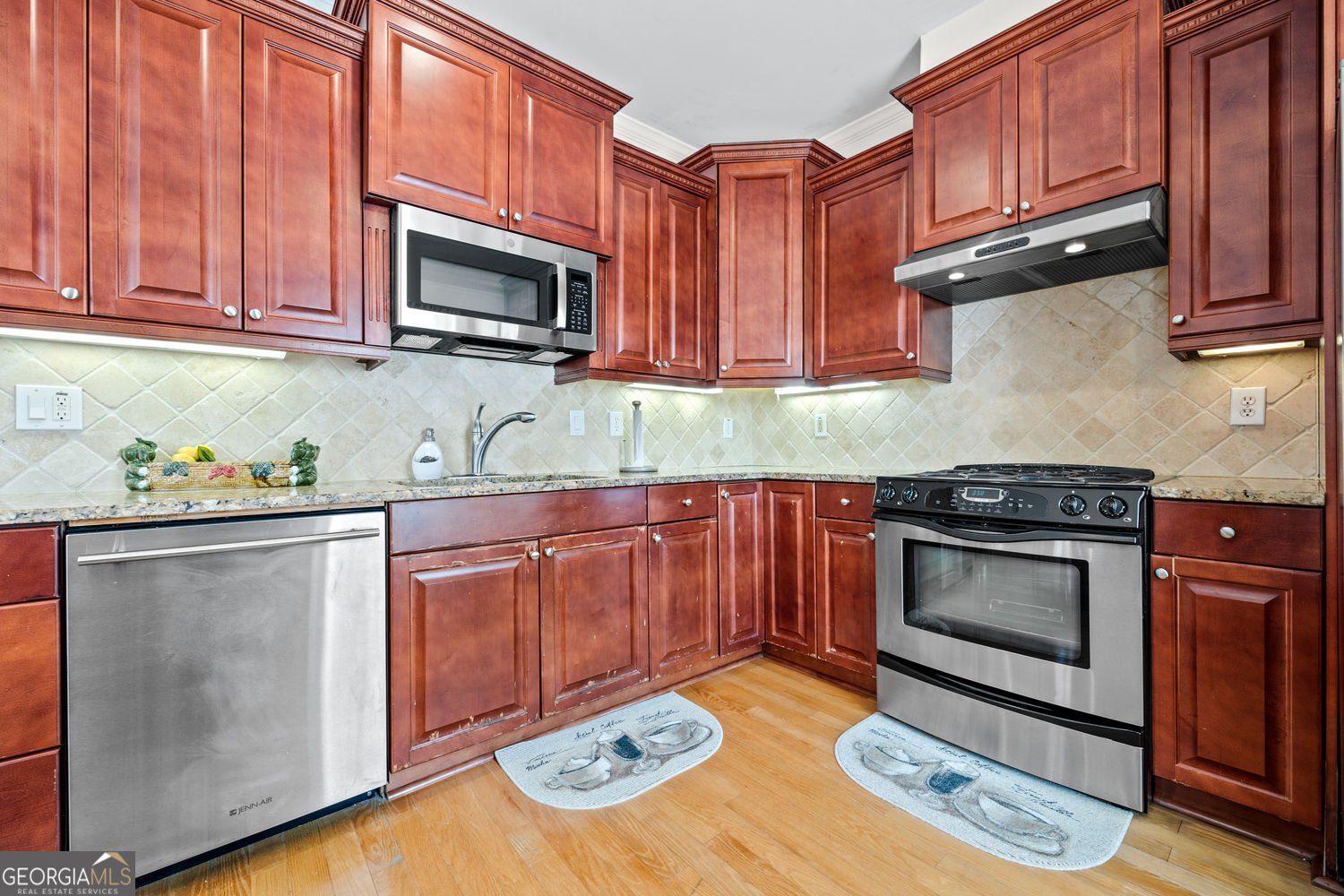 221 Langshire Drive McDonough - Photo 23