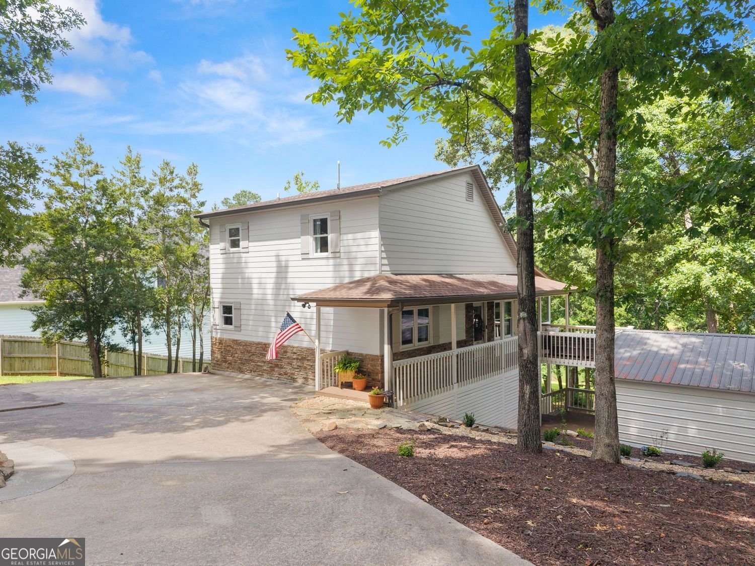 205 Lake Drive Dawsonville - main photo