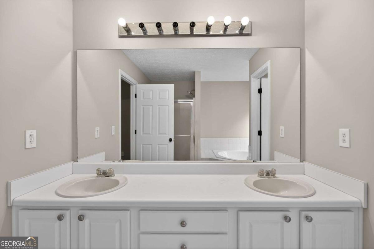 3301 Connie Way Winston - Photo 18