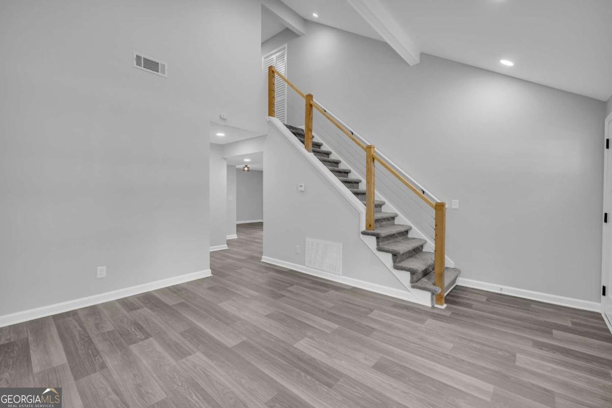 1044 Autumn Crest Court Stone Mountain - Photo 7
