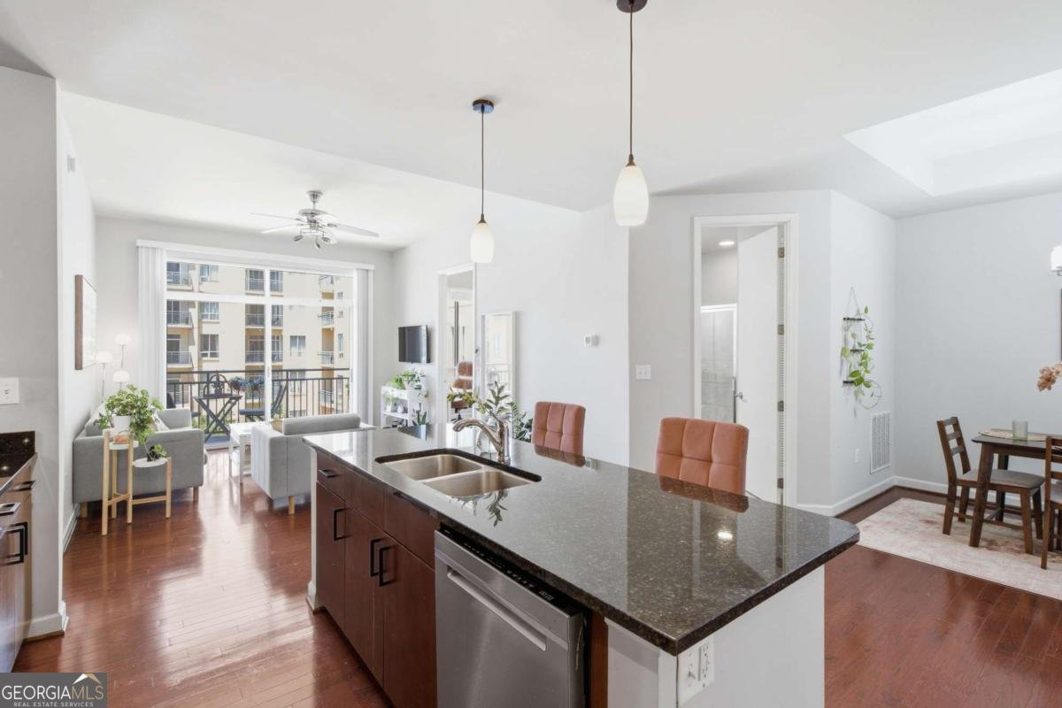 711 Cosmopolitan Drive Atlanta - Photo 6