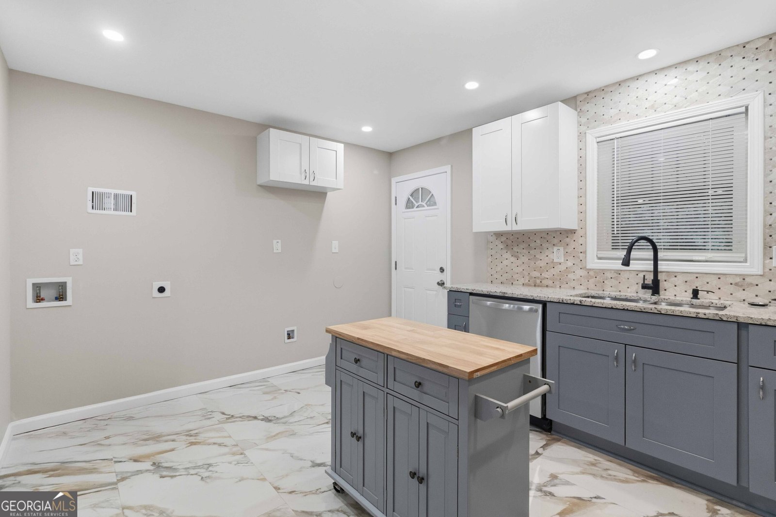 2953 MEADOWVIEW Drive Atlanta - Photo 15
