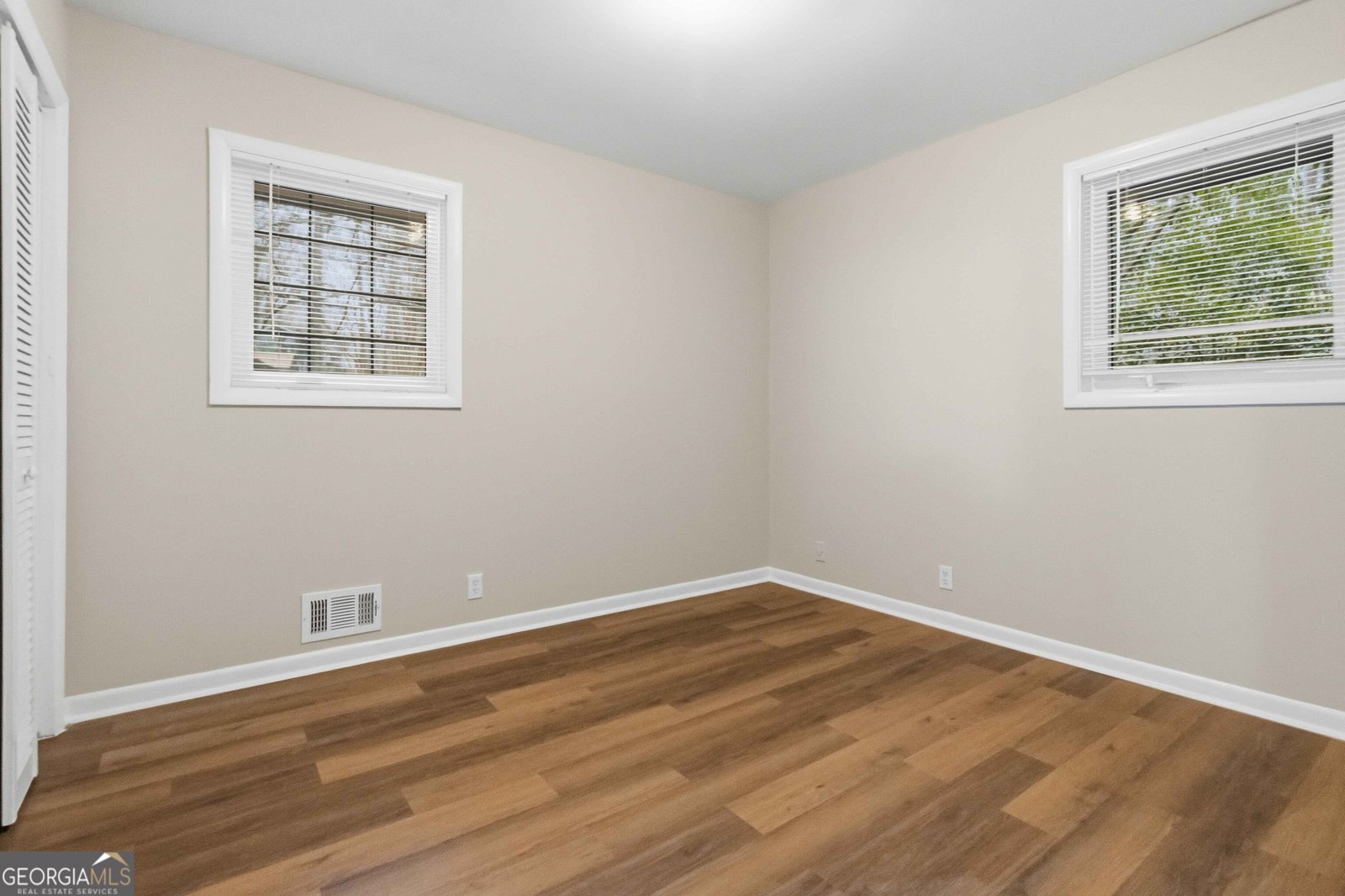 2953 MEADOWVIEW Drive Atlanta - Photo 23