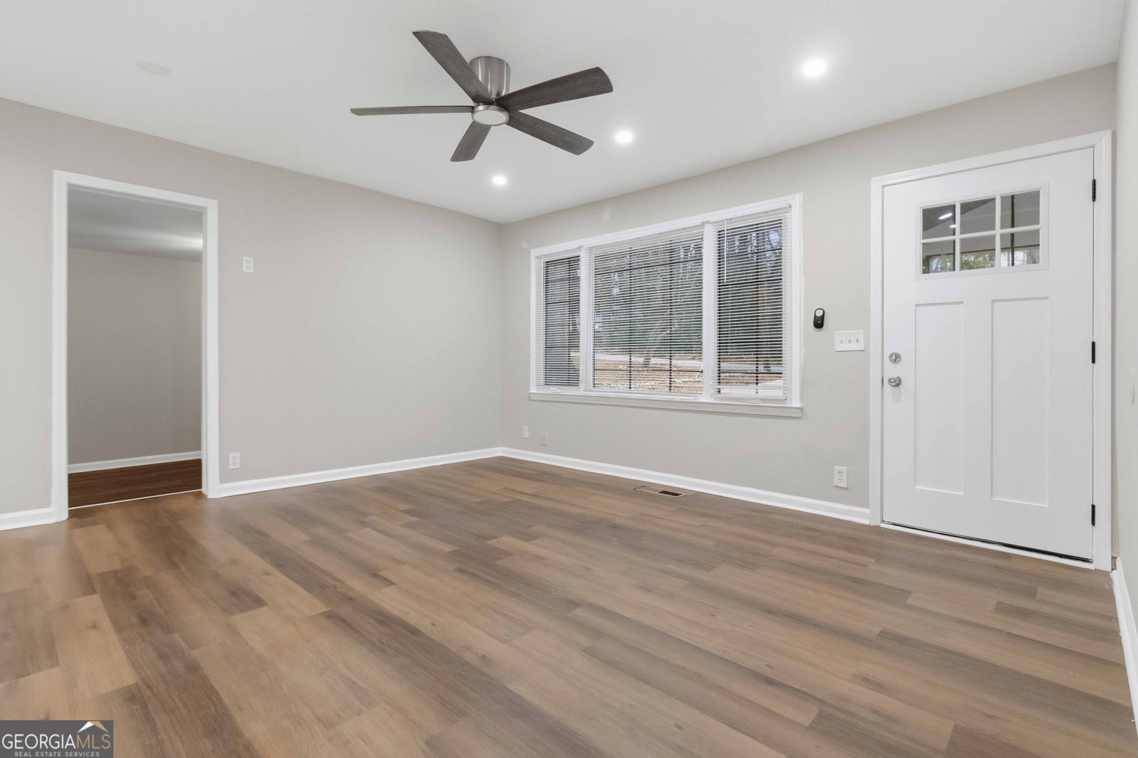 2953 MEADOWVIEW Drive Atlanta - Photo 9
