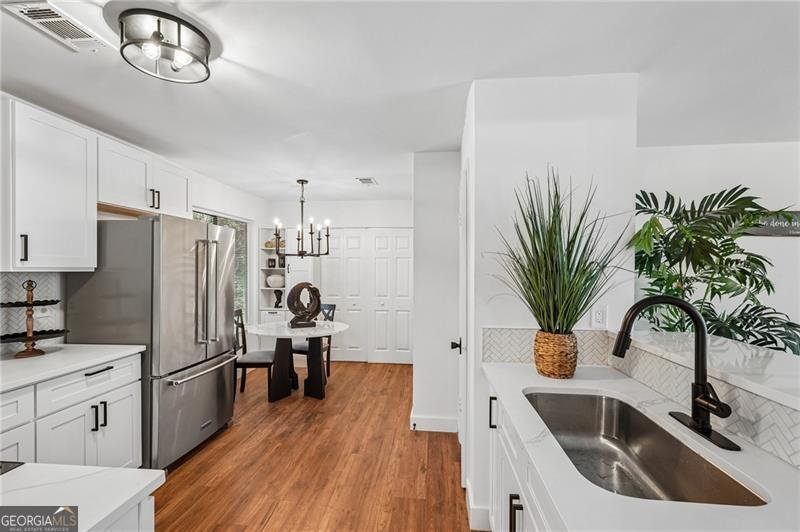 1050 Park West Court Stone Mountain - Photo 6