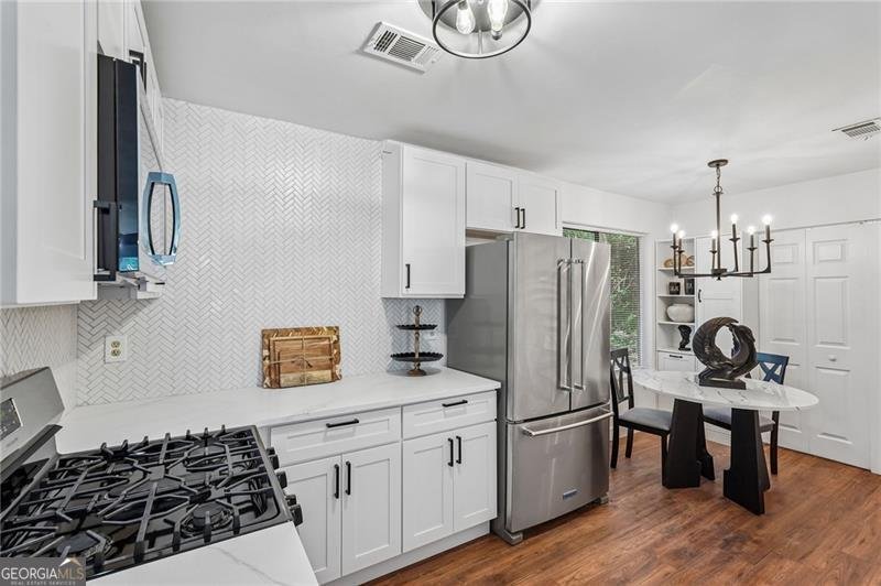 1050 Park West Court Stone Mountain - Photo 9
