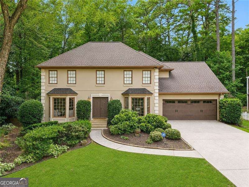4824 Hampton Lake Drive Marietta - main photo