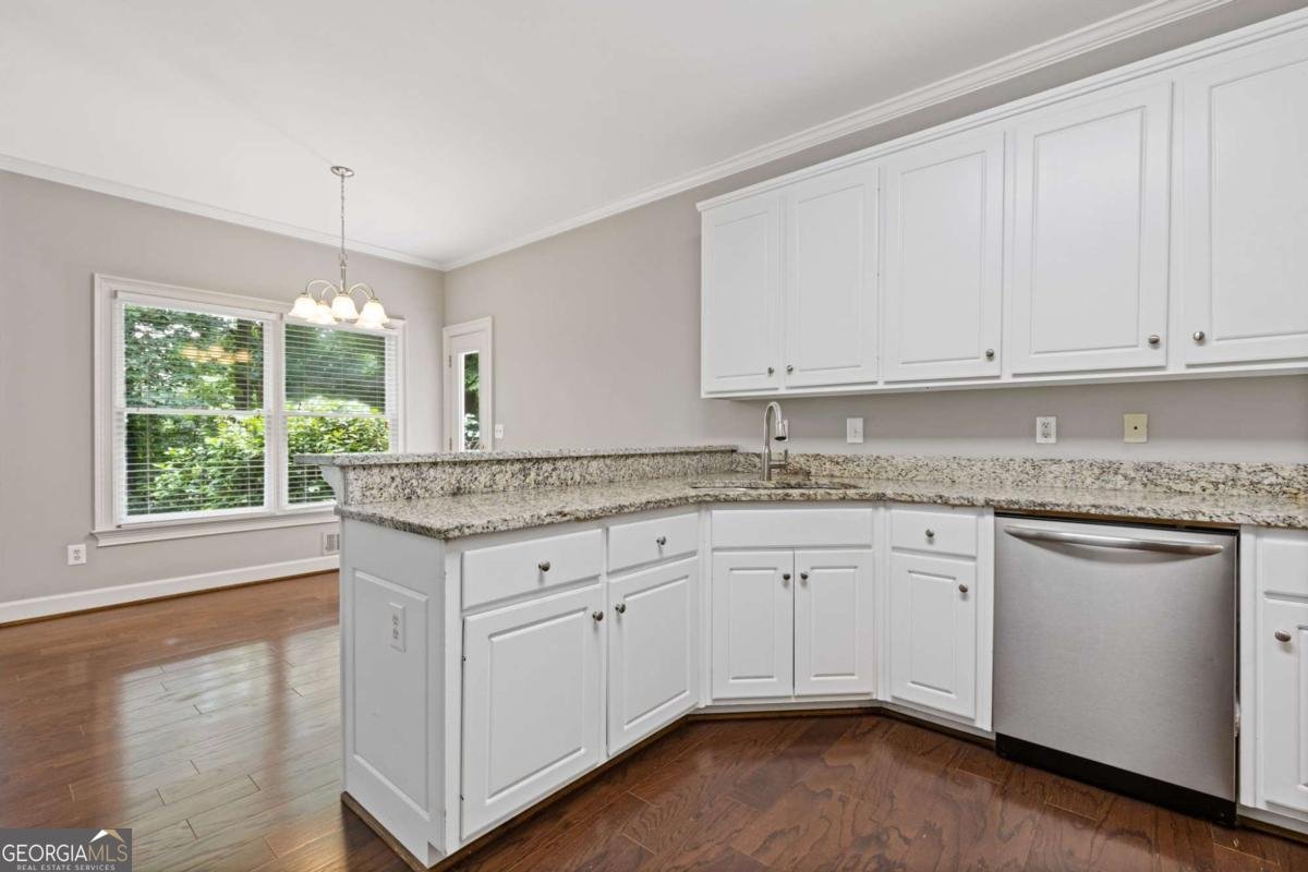 815 Cedar Creek Drive Suwanee - Photo 12