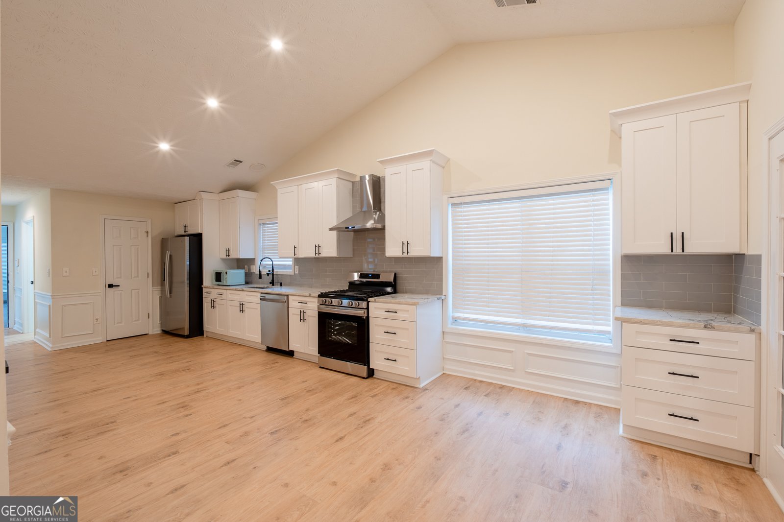 3554 Dunbar Lane Suwanee - Photo 17