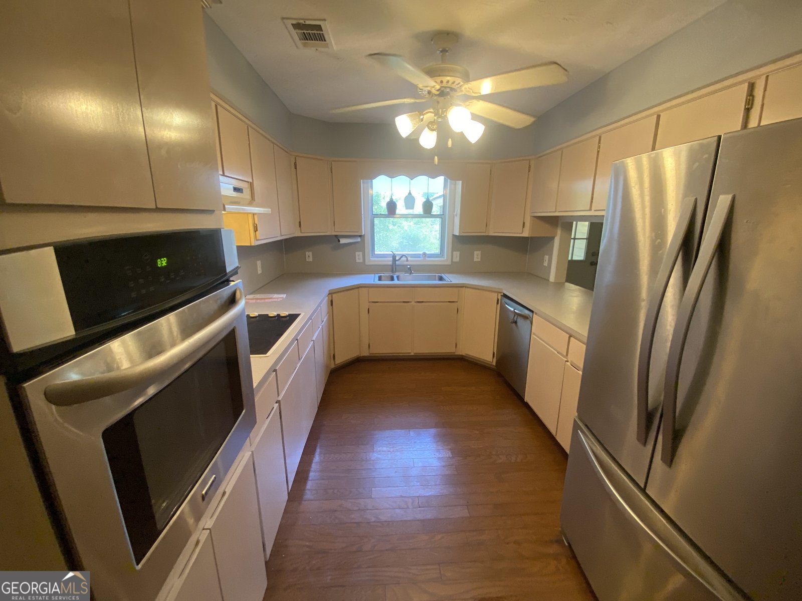 388 Pine Lake Drive West Point - Photo 12
