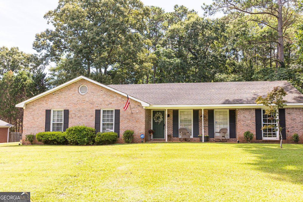 500 Camelot Drive Lagrange - main photo