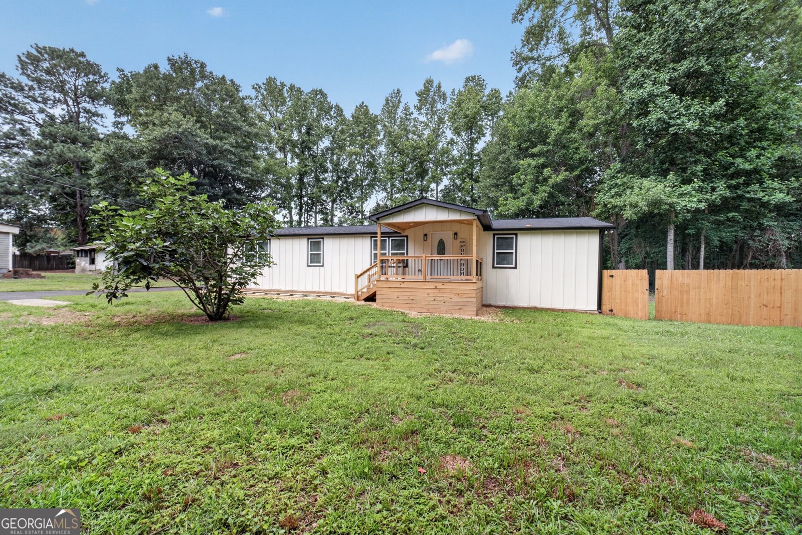 3955 Pecan Street Loganville - main photo