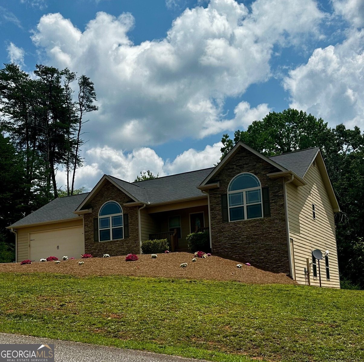 350 Linwood Drive Demorest - main photo