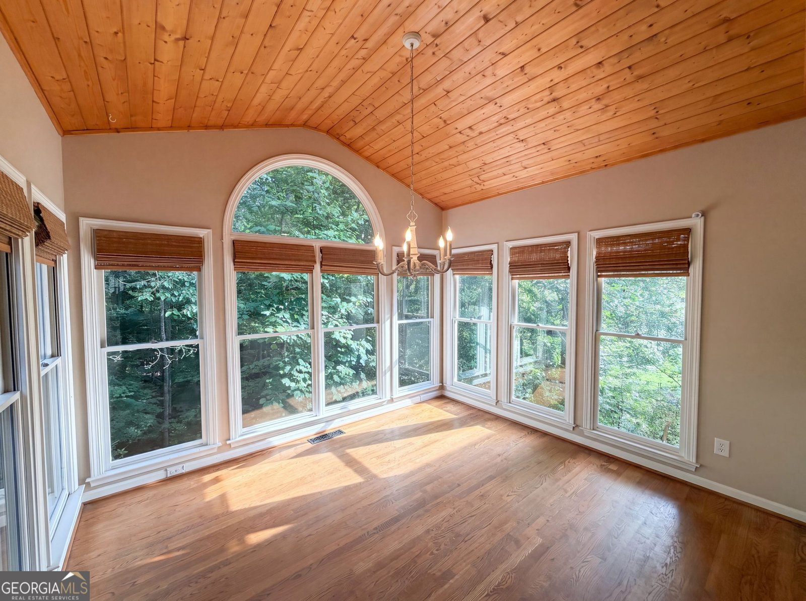 2299 Camden Drive Marietta - Photo 8