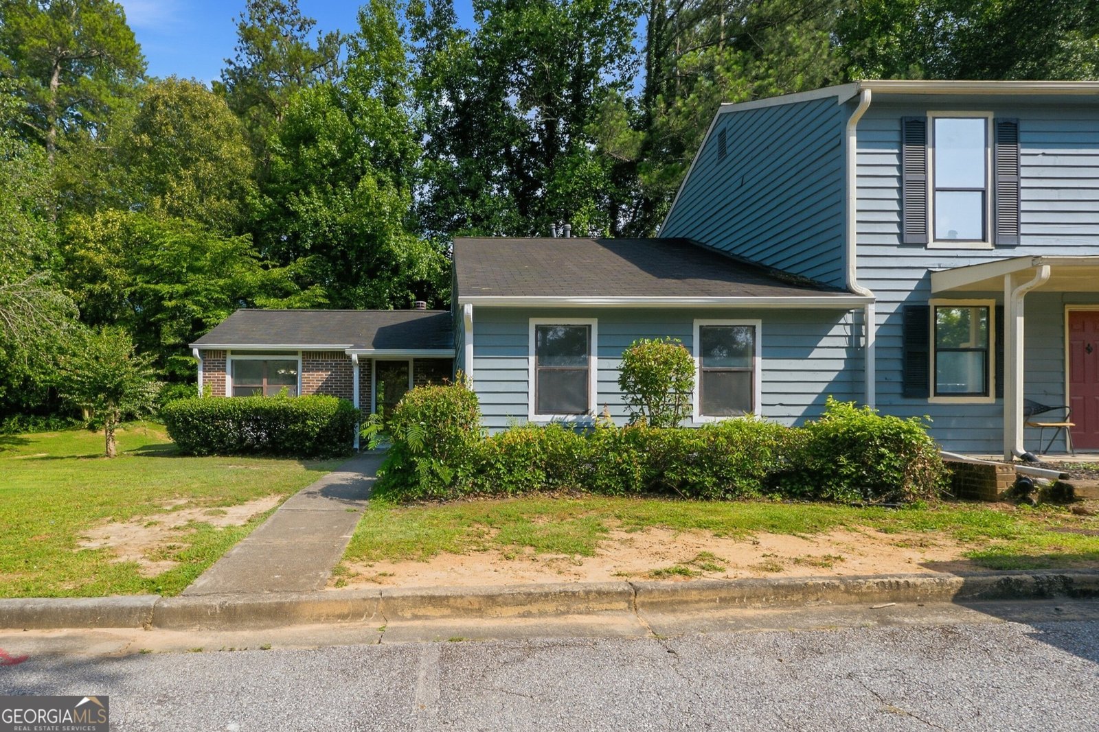 79 Sandalwood Circle Lawrenceville - main photo