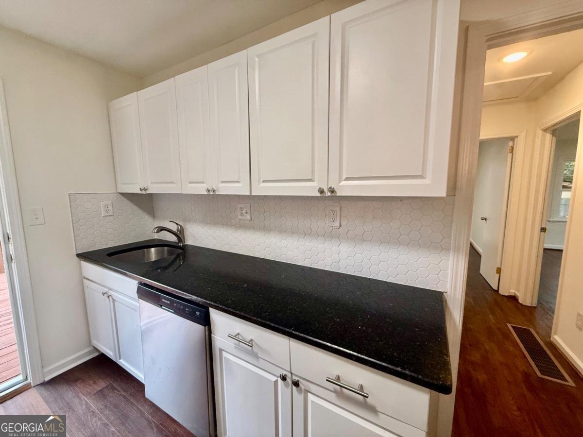 1708 Jobeth Avenue Atlanta - Photo 7
