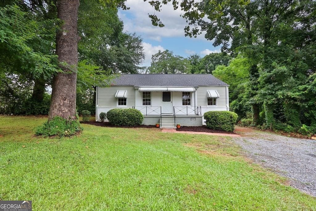 1329 Blanche Drive Marietta - main photo
