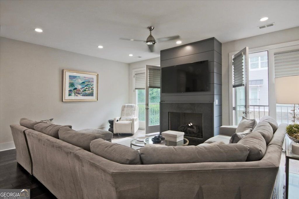 104 Canton Way Roswell - Photo 7